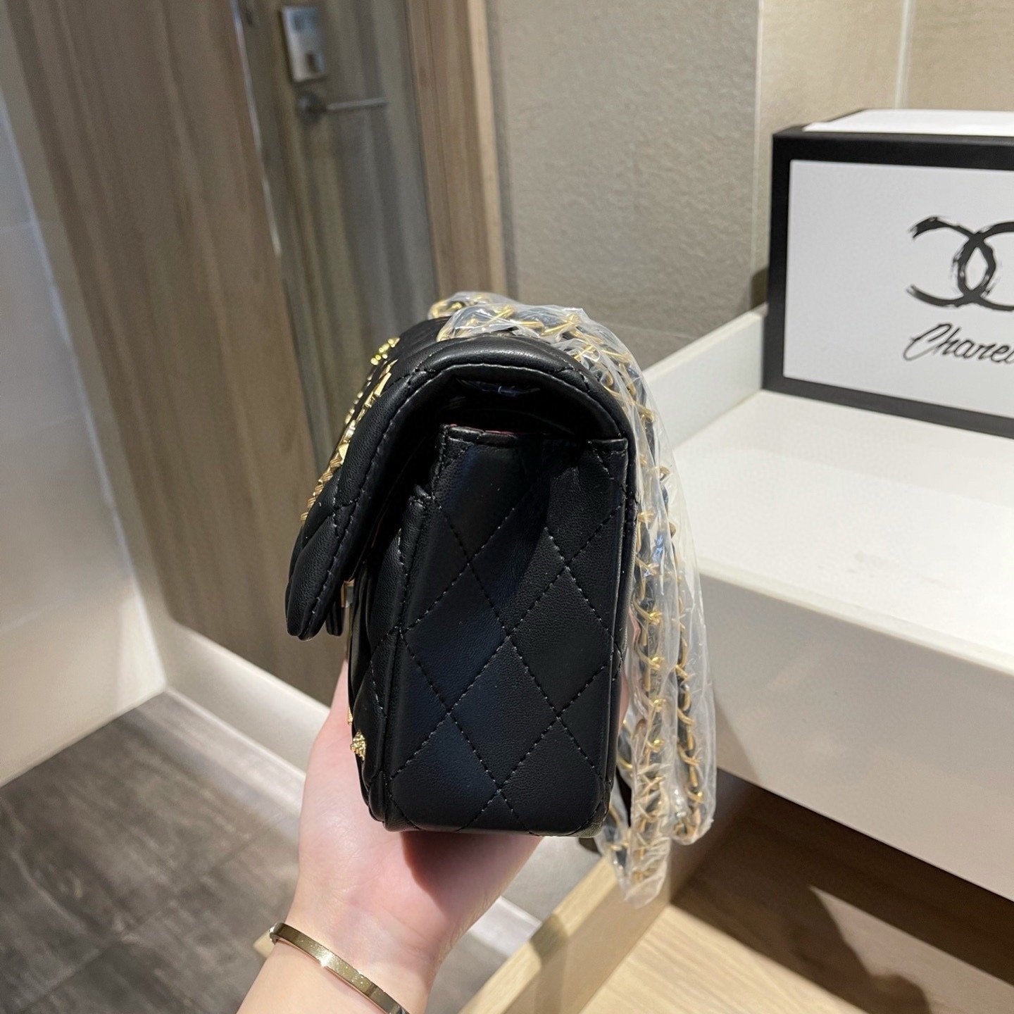 New trendy and fashionable women's bags PD10042815