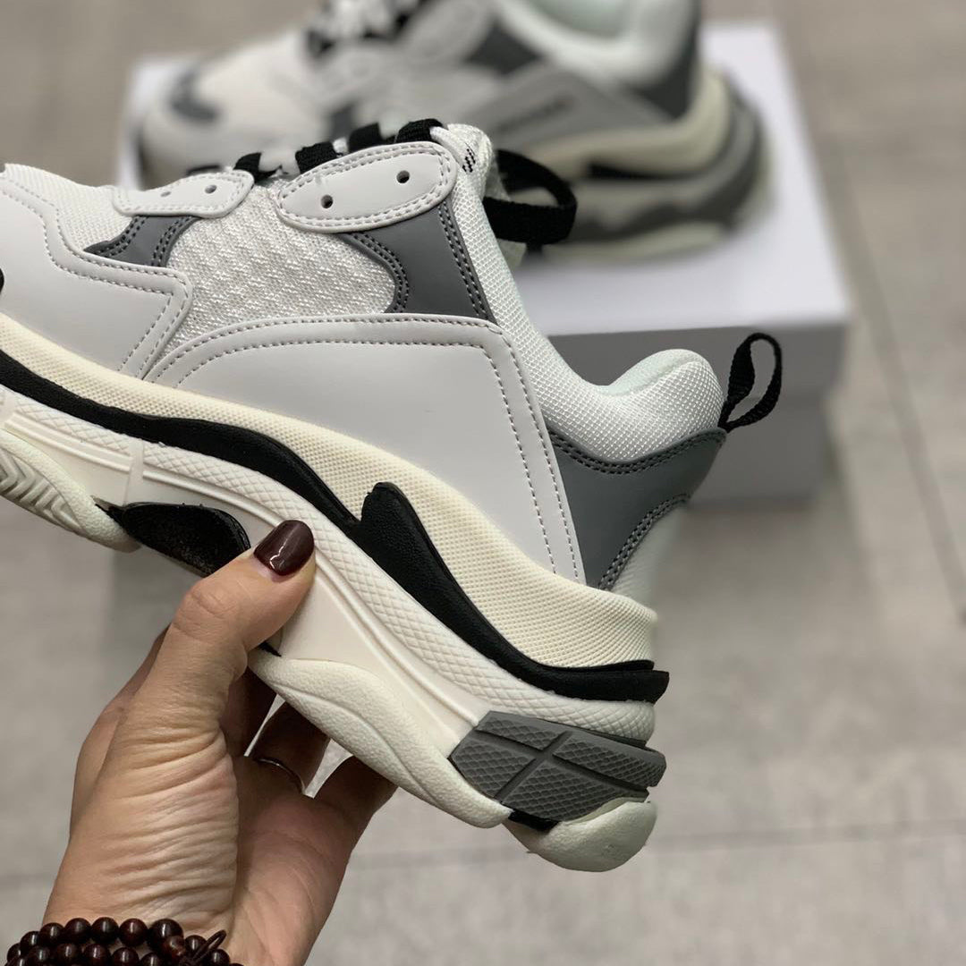 Triple-s Vintage Sneakers XC1823082303