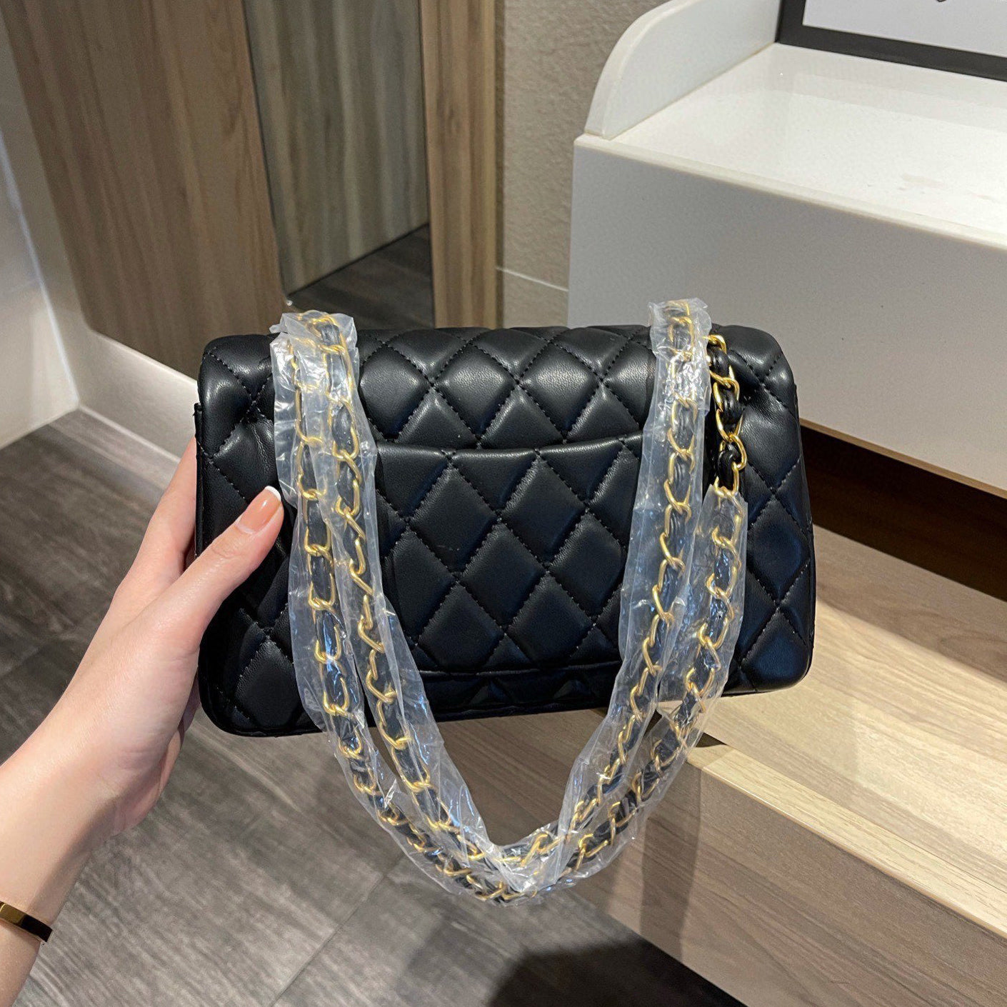 New trendy and fashionable women's bags PD10042815