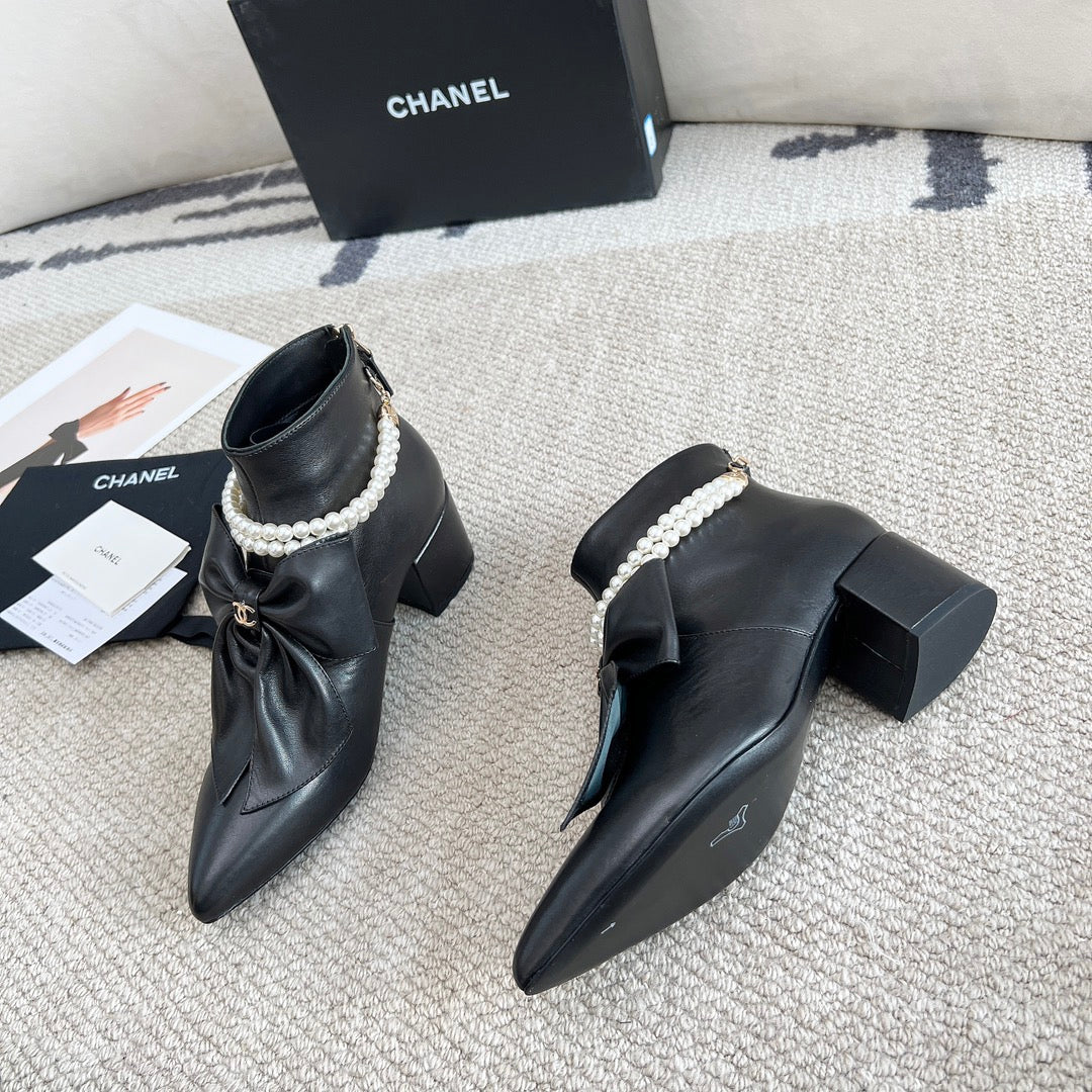 CNL Zip Pearl Booties 0724090506