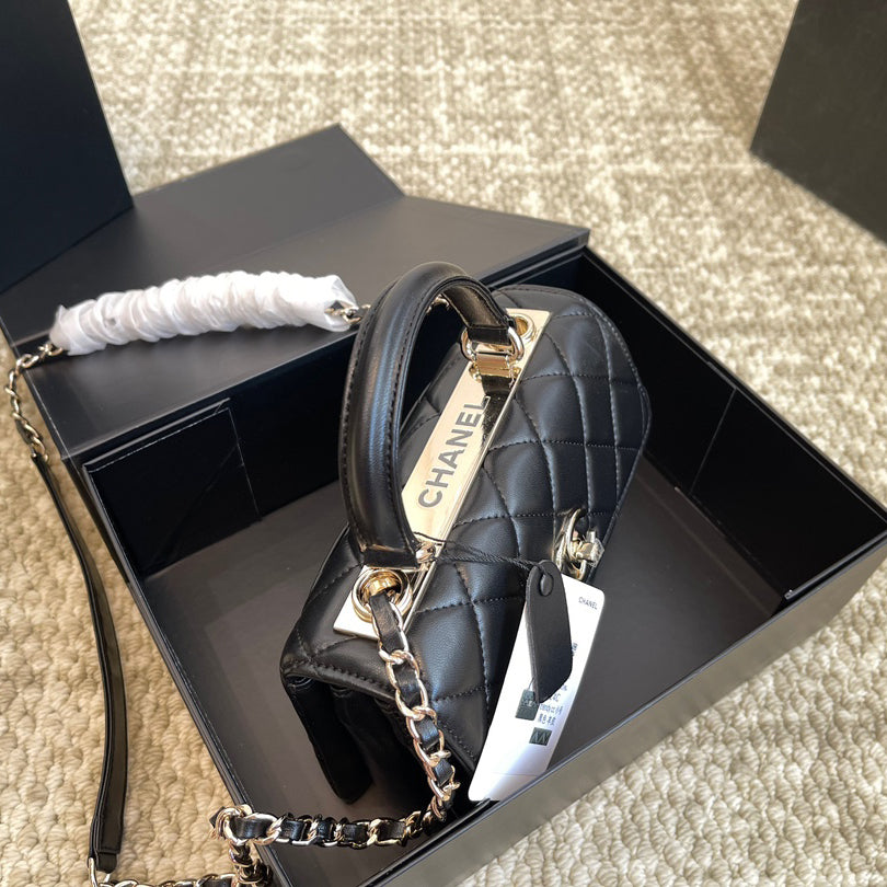 CF diamond chain handbag 1824041101