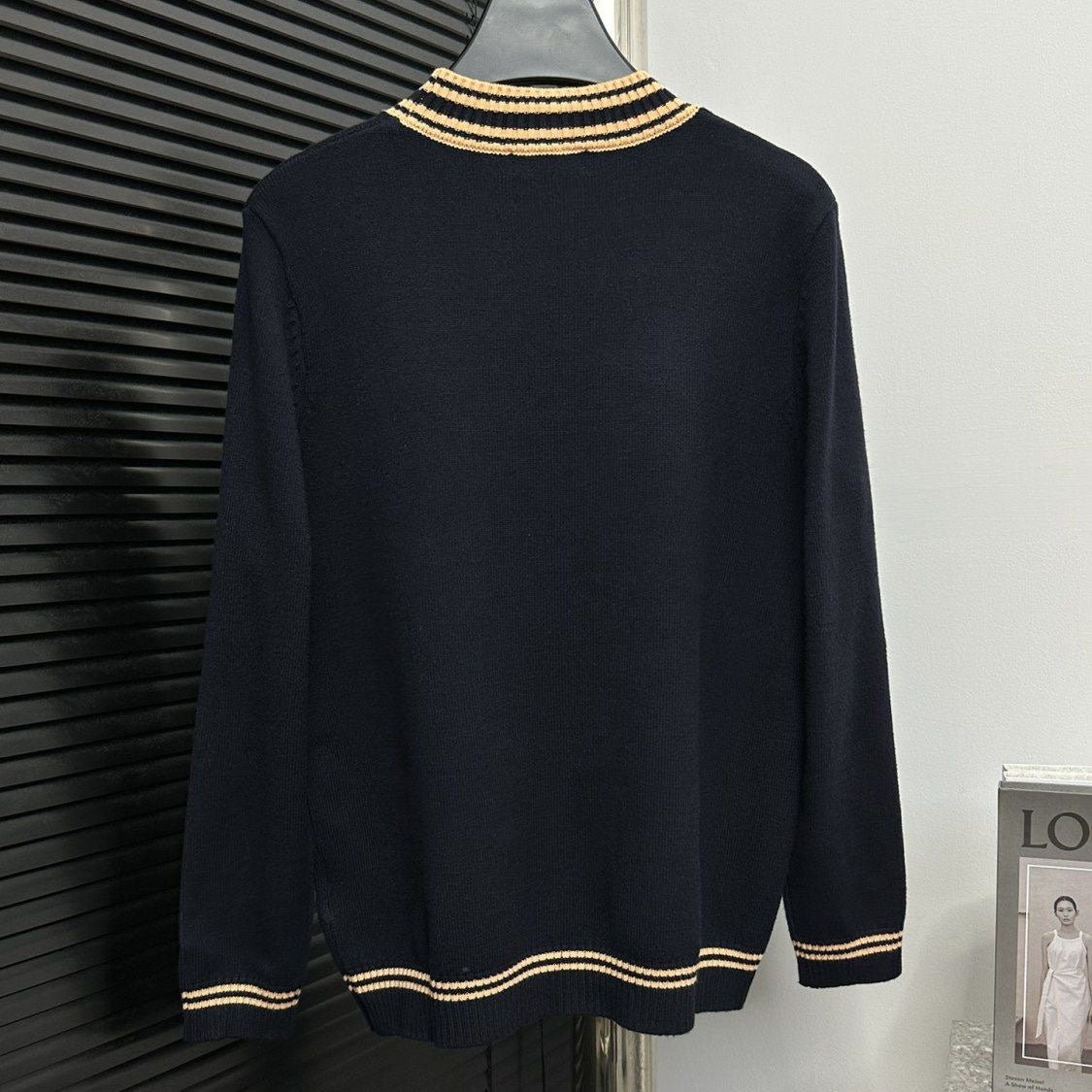 PR Unisex Long Sleeve Crewneck Sweater 1824102401