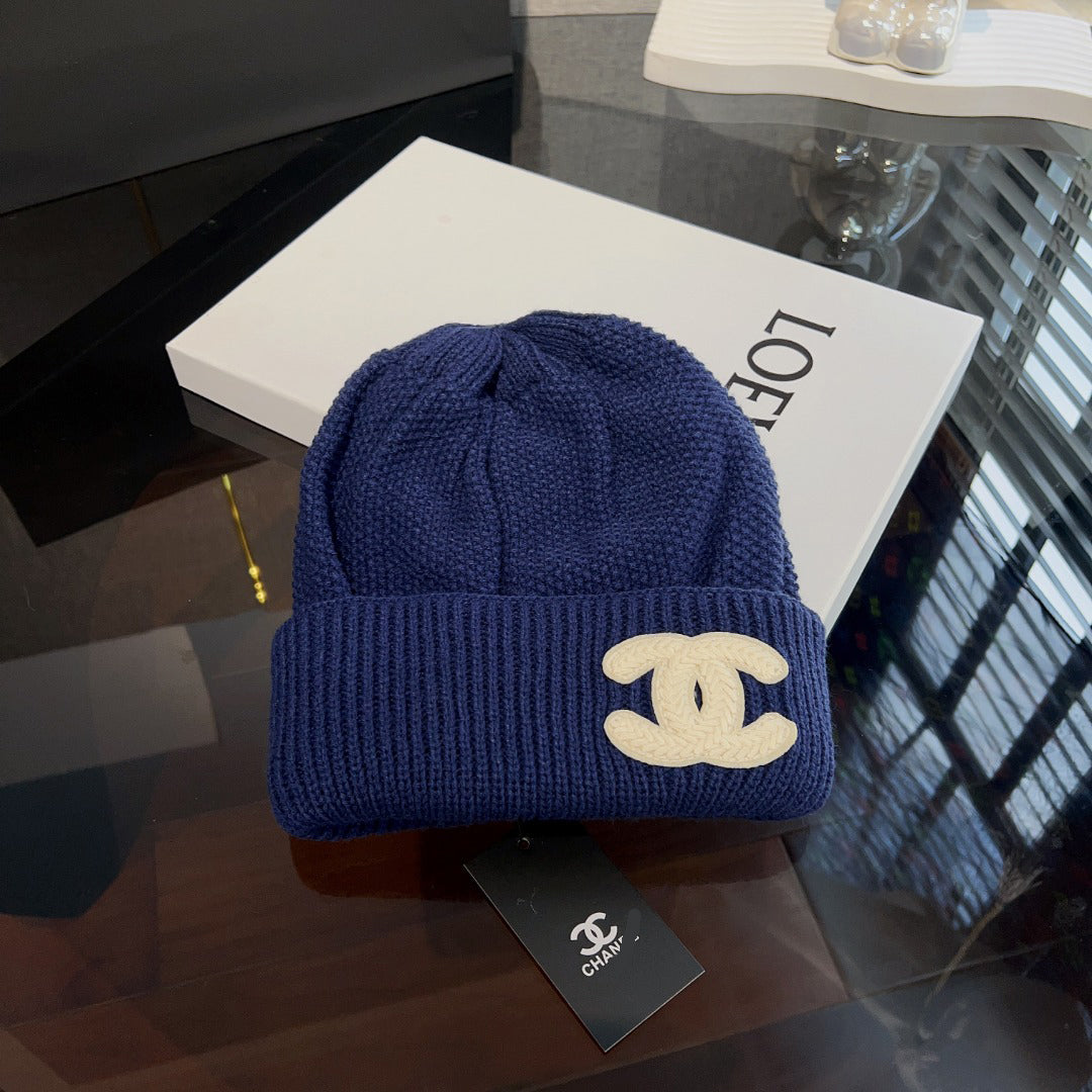 23A New Solid Color Double C Cashmere Knitted Beanie Cold Cap XC1823083002