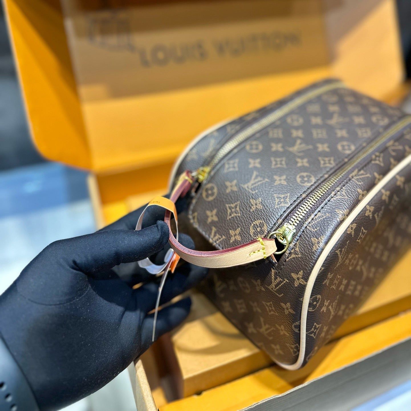 Dopp Kit toiletry bag 1824042606