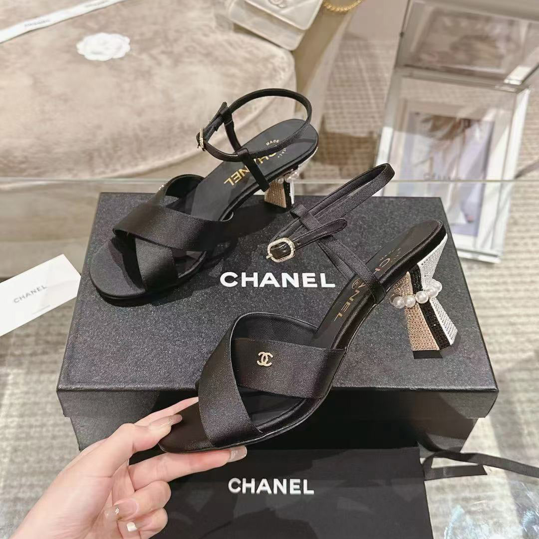 CNL Mary Jane exquisite pearl hot diamond combination high heels 1824061801