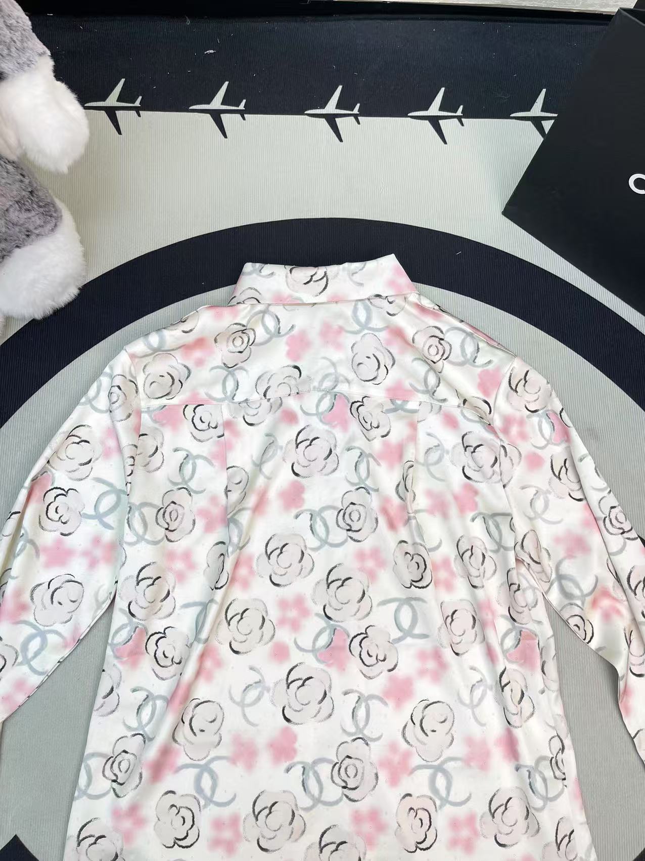 CH Camellia print shirt 1825031903