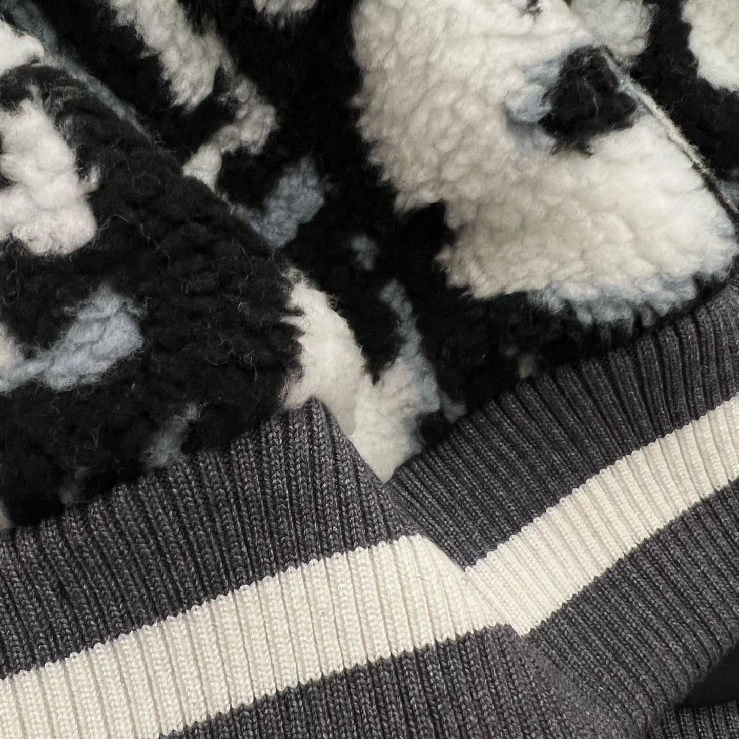 Sherpa Padded Padded Baseball Jacket with Leather Sleeves XC16061401