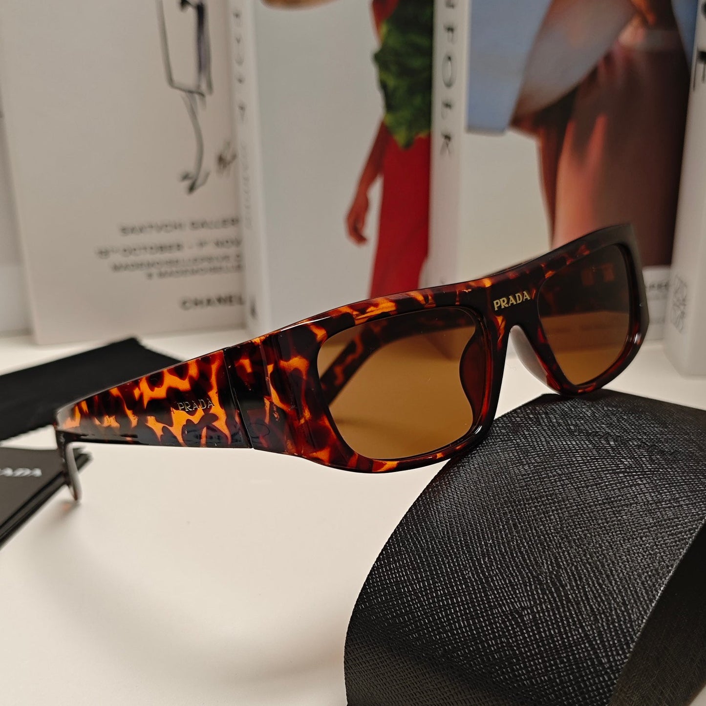 24 new unisex retro rectangular integrated sunglasses 1824042404