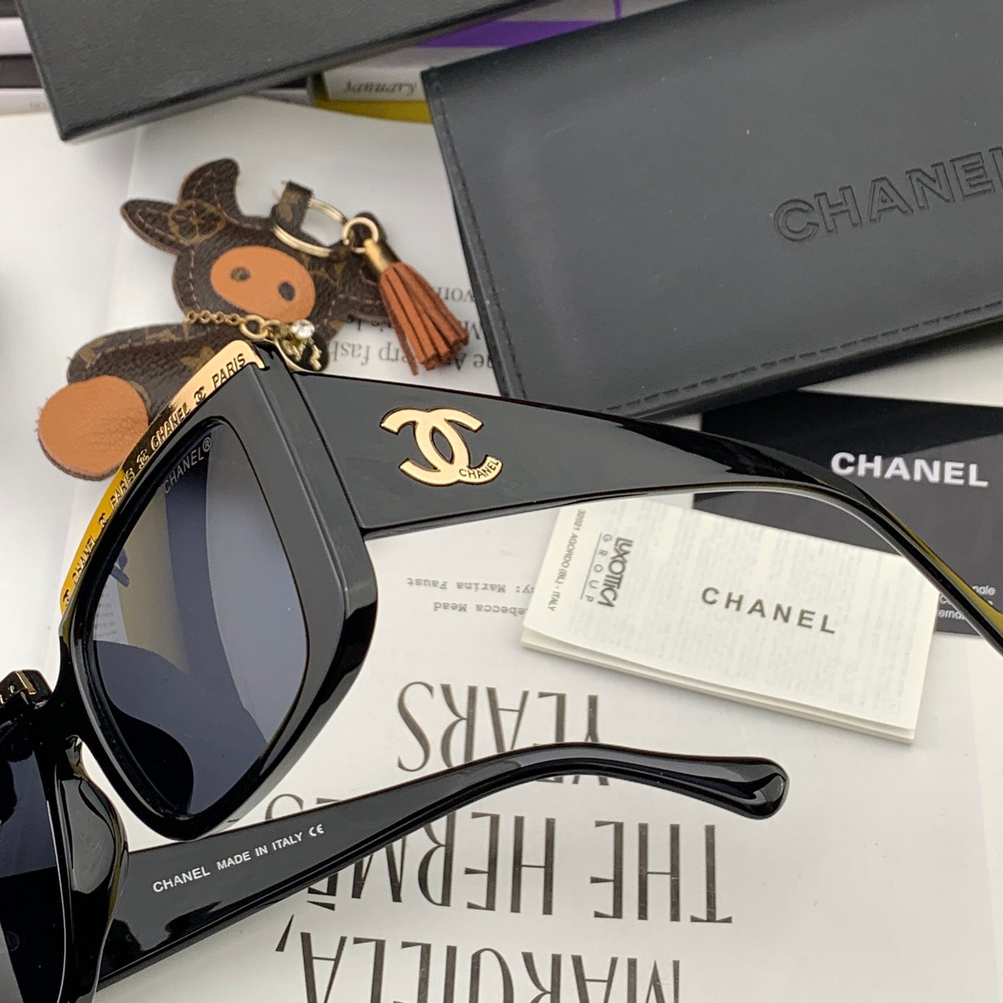 Large frame sunglasses XC1823083001