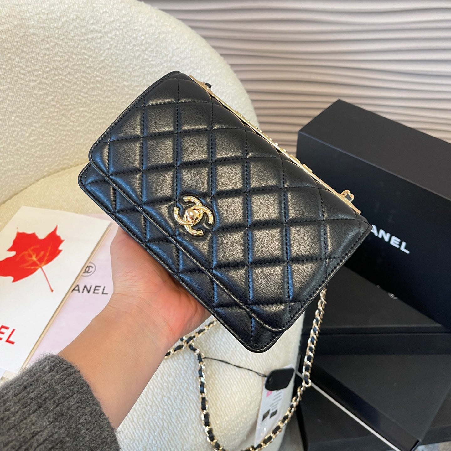 All-match chain shoulder bag 1824041103