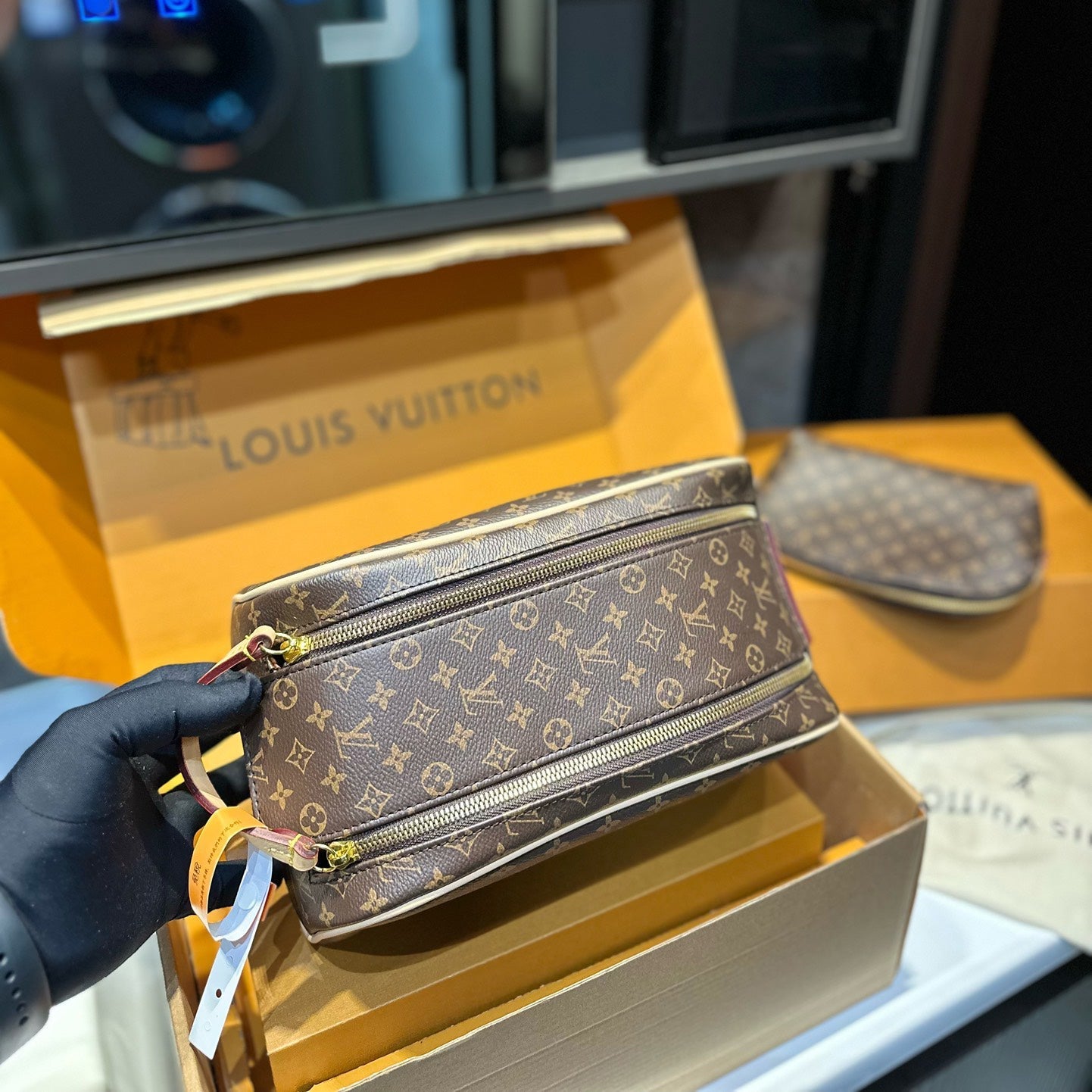 Dopp Kit toiletry bag 1824042606