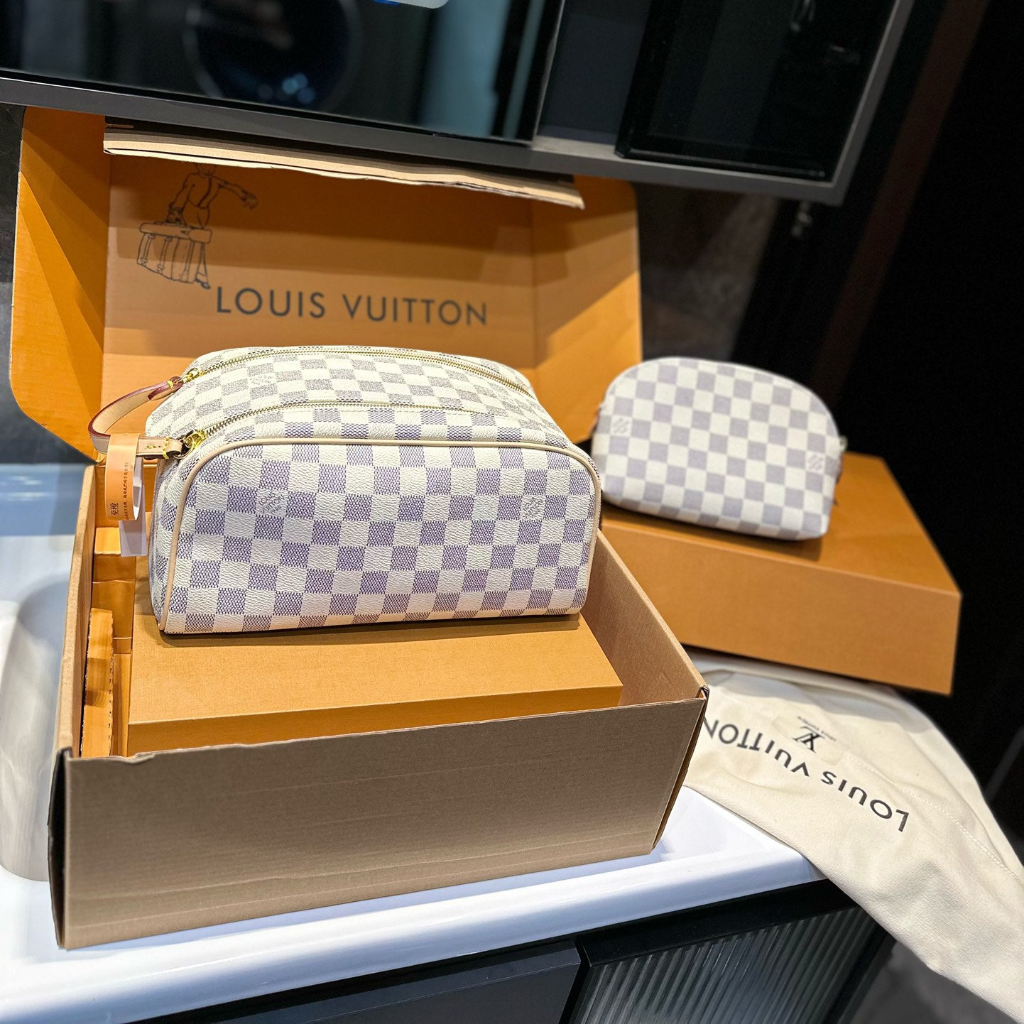 Dopp Kit toiletry bag 1824042606