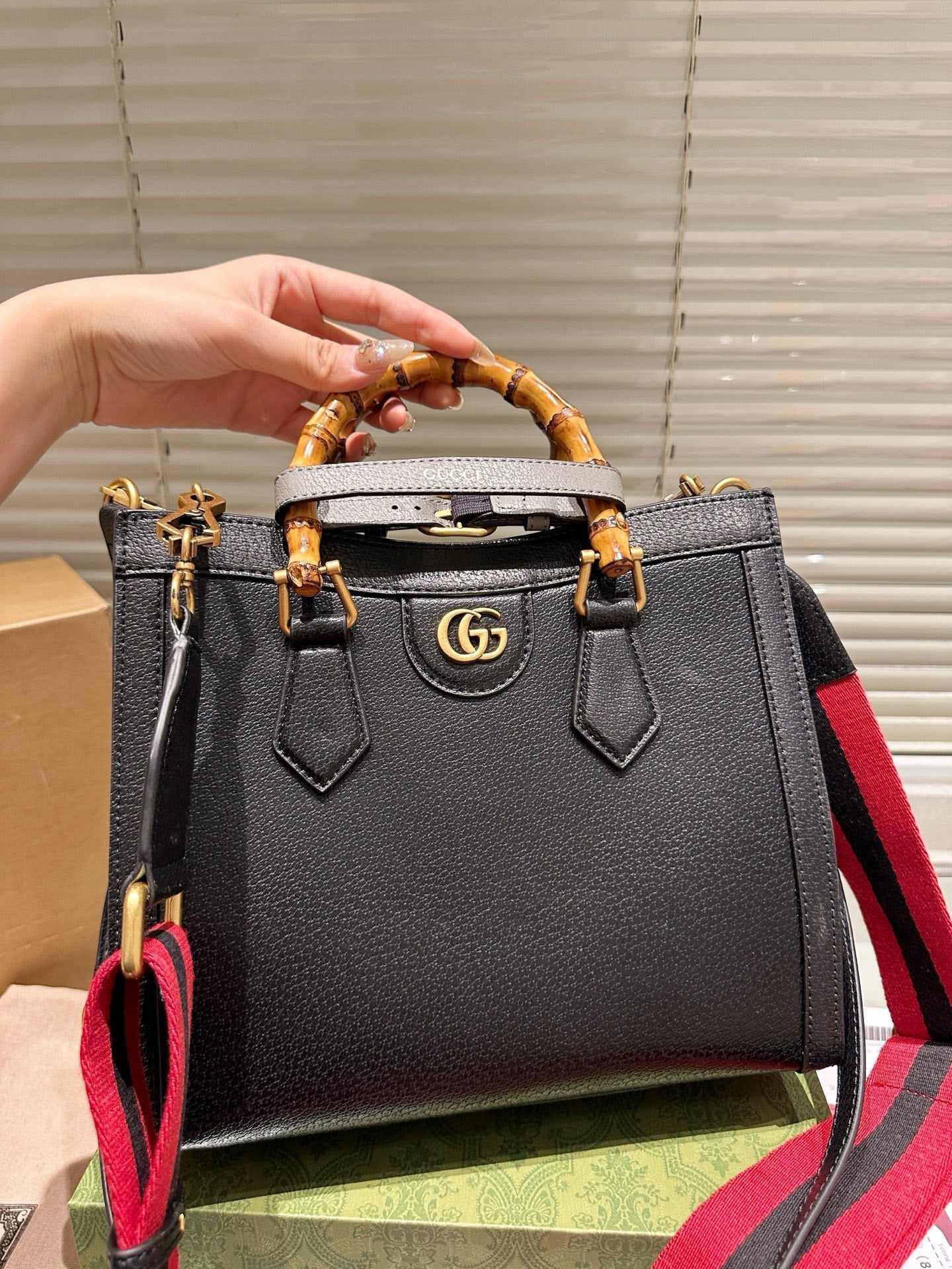 GG Diana Bamboo Handbag(27*24) 1825062302