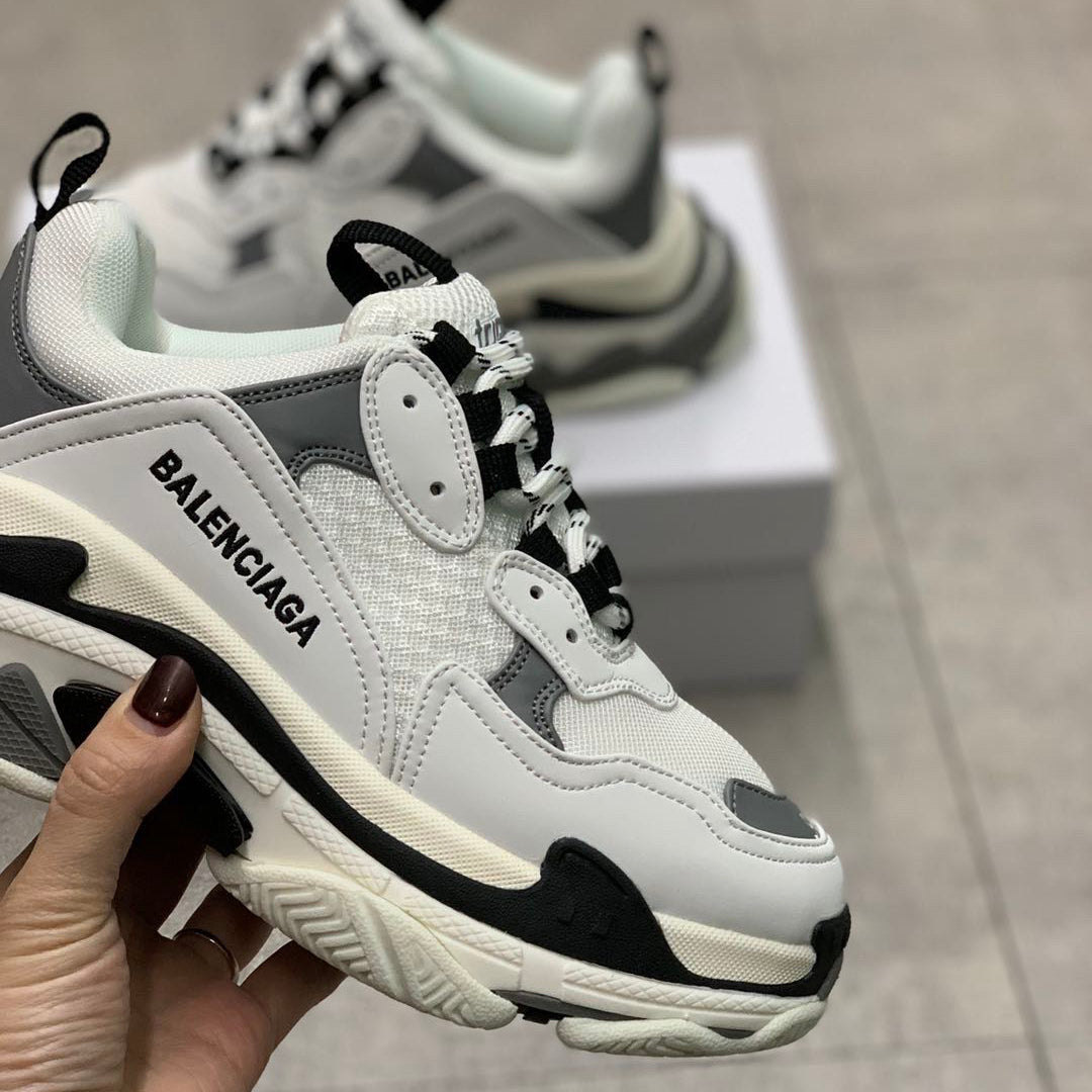 Triple-s Vintage Sneakers XC1823082303