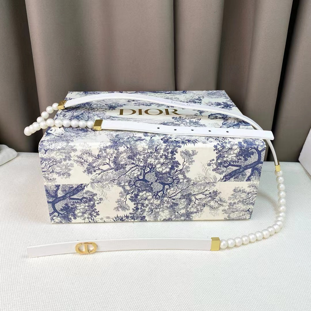 D Pearl Belt 1824060601