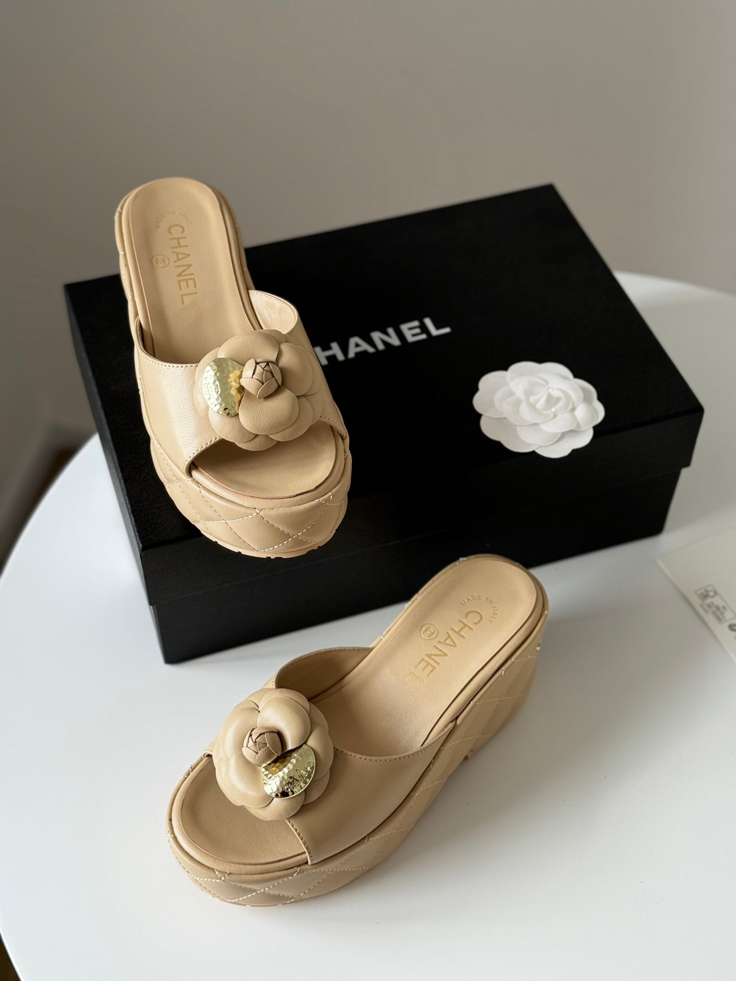 CNL 24SS camellia platform slippers 0724042709
