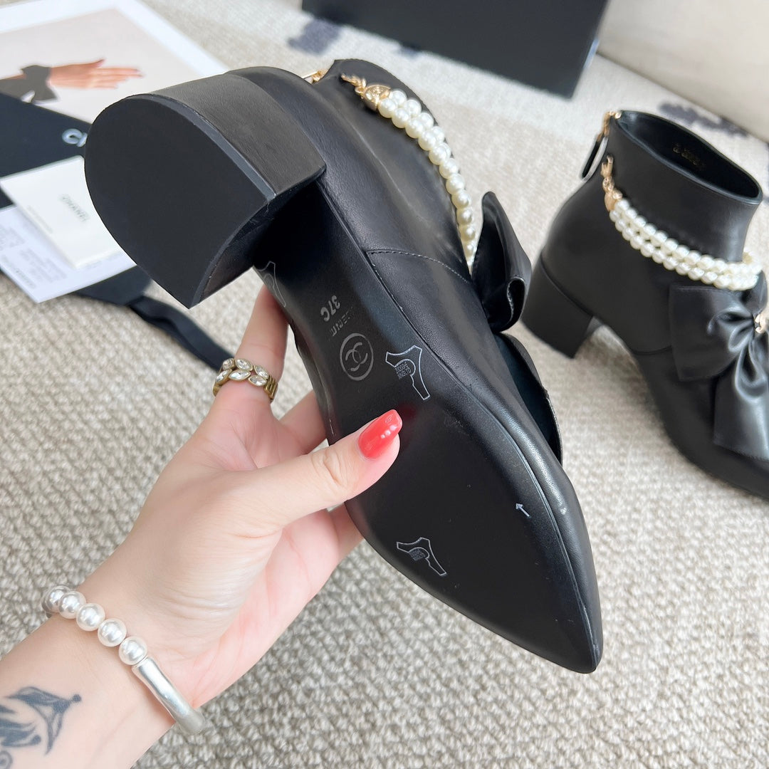 CNL Zip Pearl Booties 0724090506