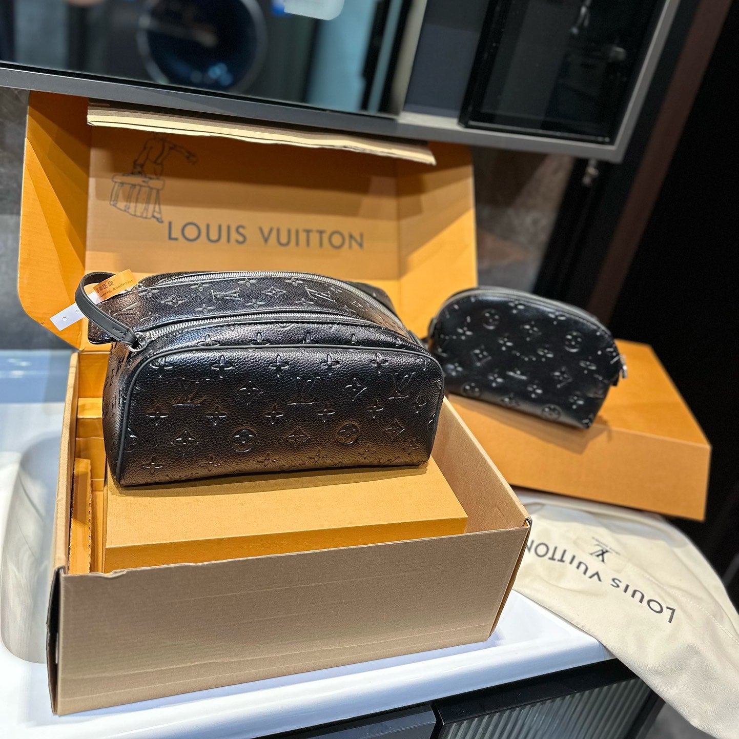 Dopp Kit toiletry bag 1824042606