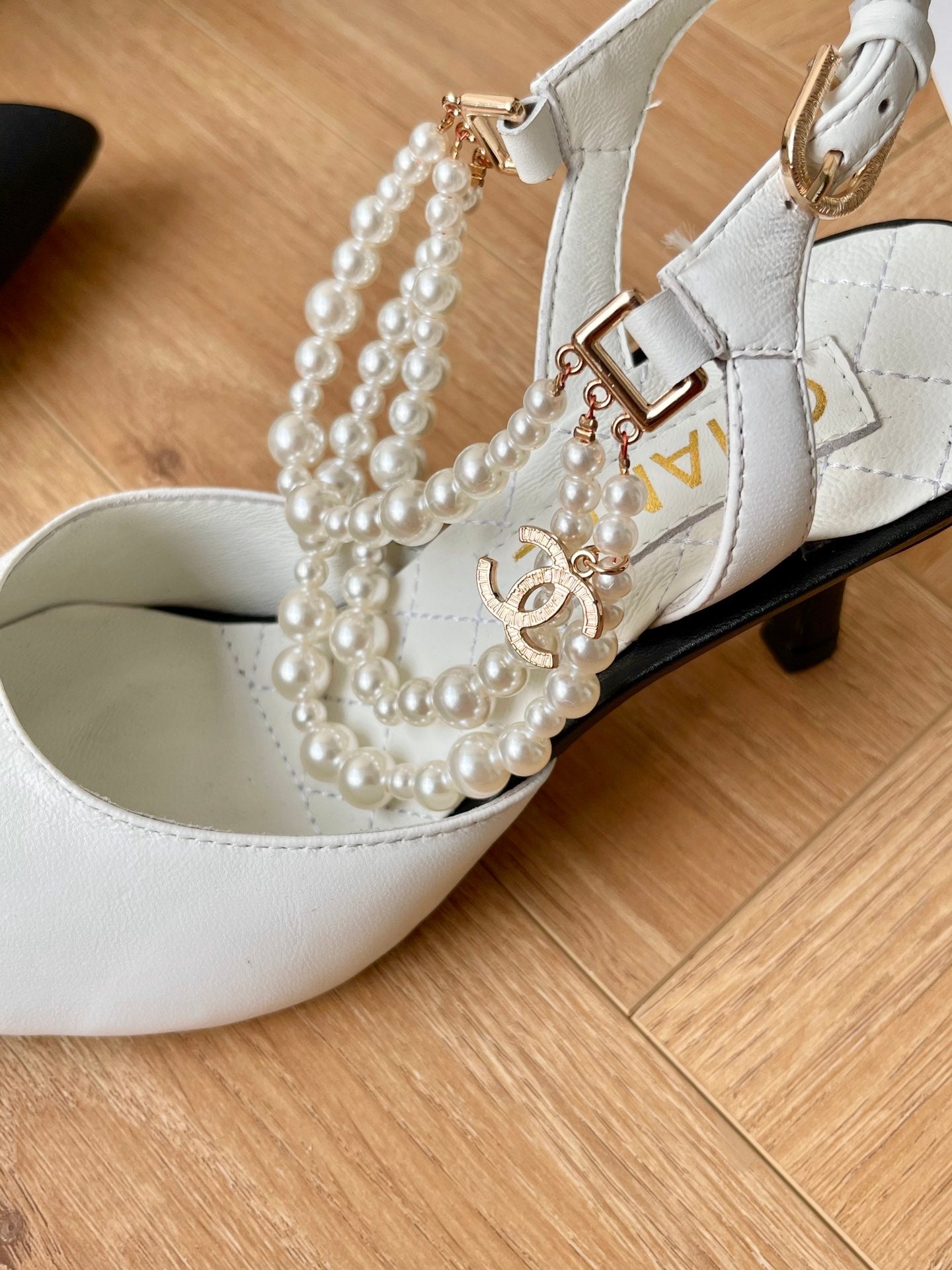 CNL Pointed pearl chain high heel sandals 1824070202