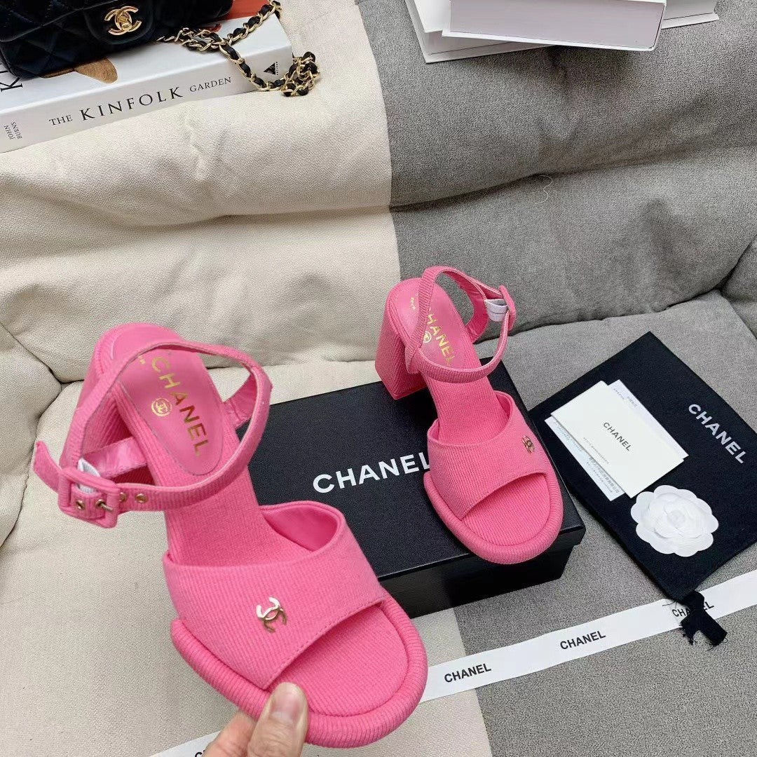 New fashionable and versatile high heel sandals 1024040710