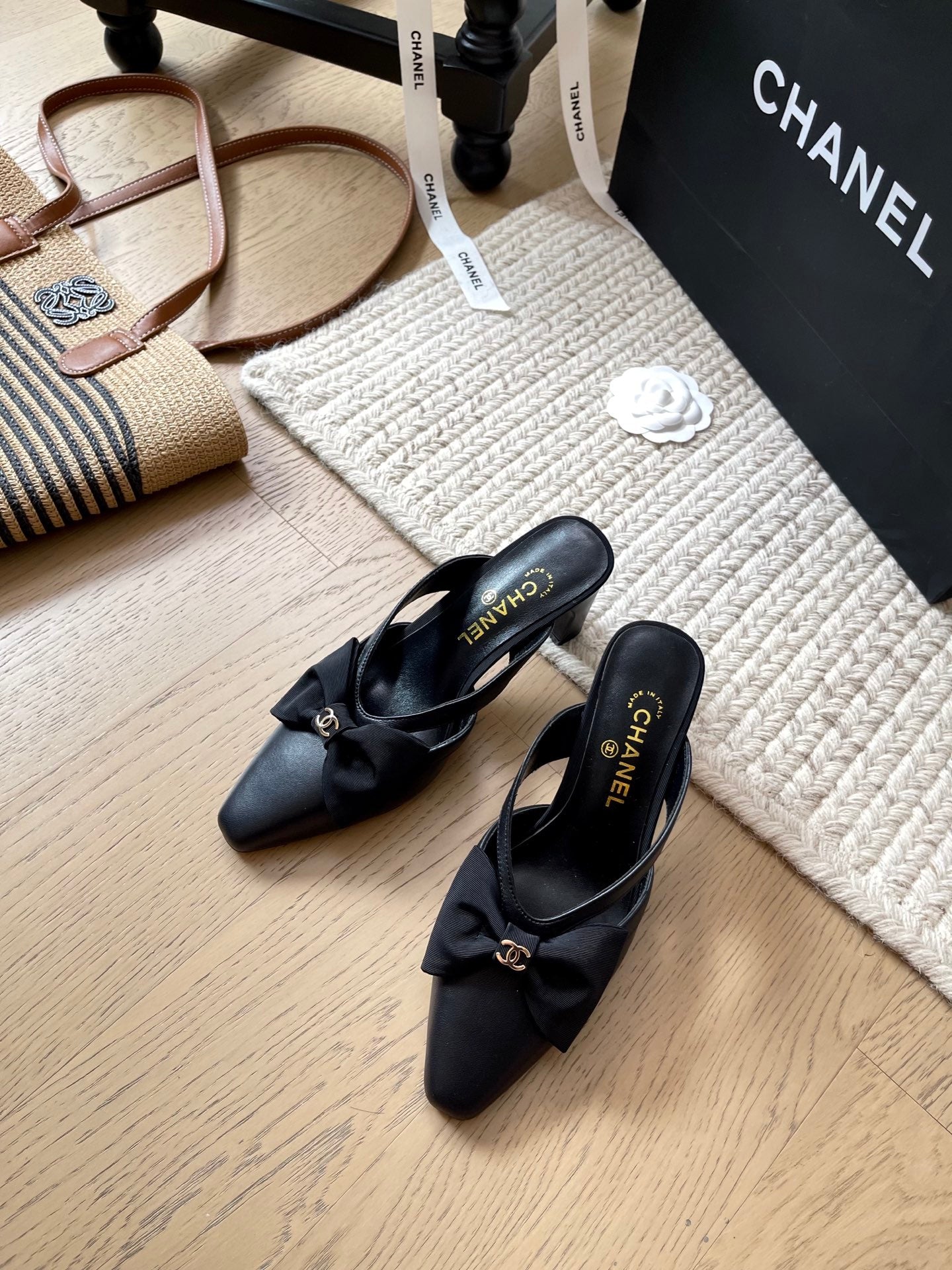 CNL Bow and pearl buckle sandal 1825042901