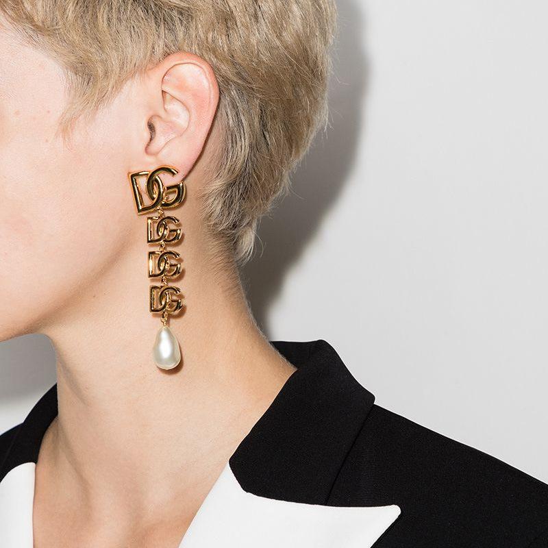 New Versatile And Fashionable Earrings 1024010309