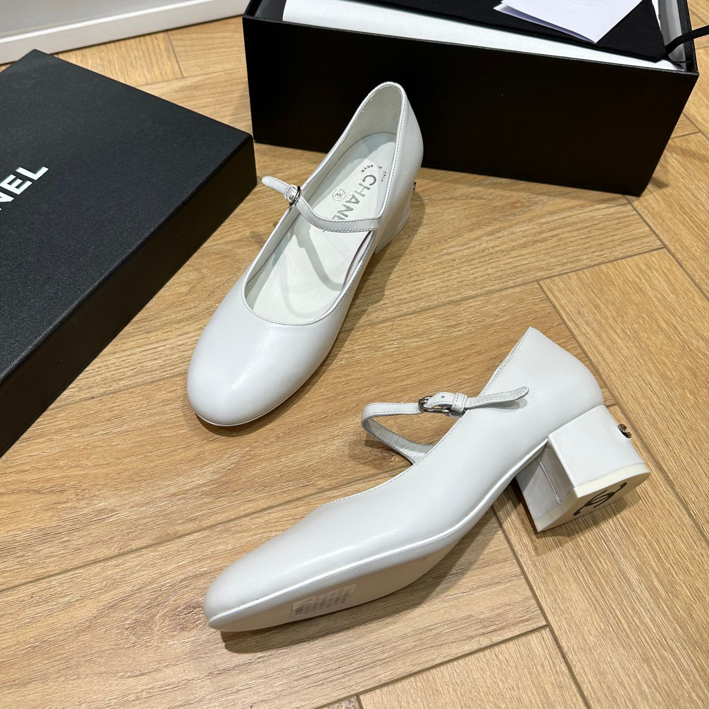 24 New all-match high heels 1824032304