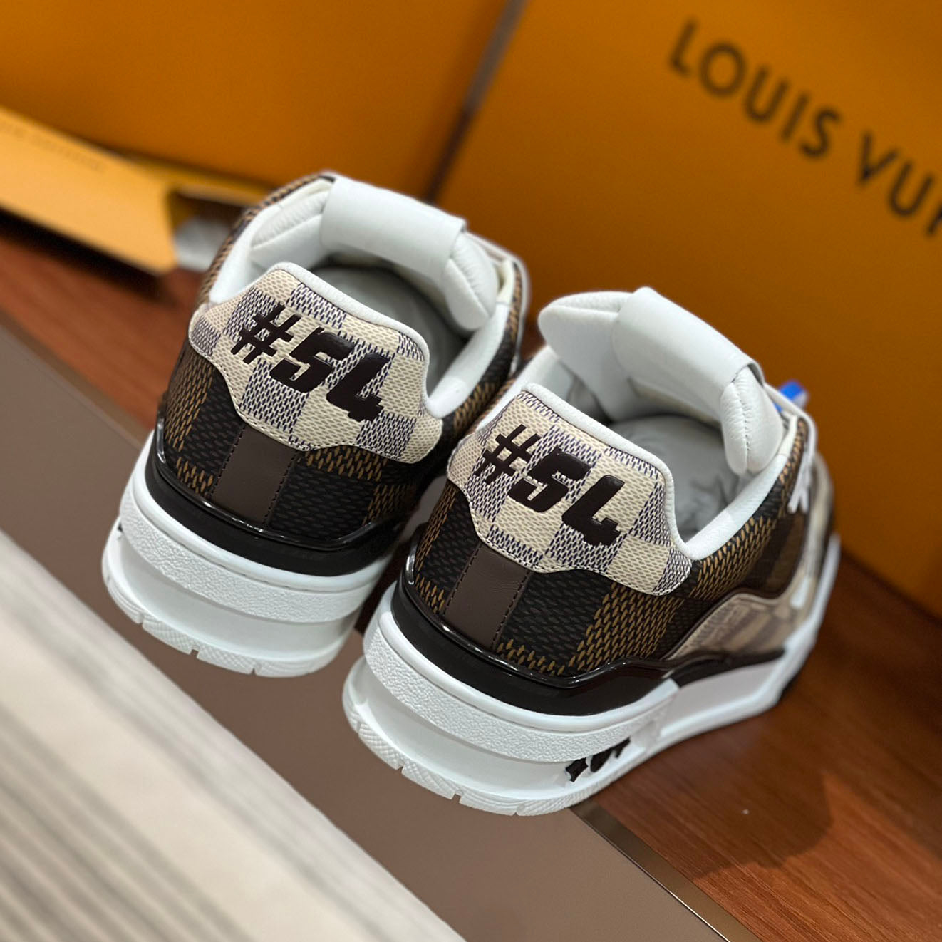 LV Trainer Sneaker 1825022806