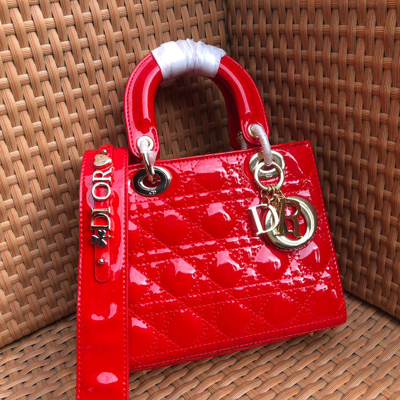 Classic patent-leather Diana bag XC16053102