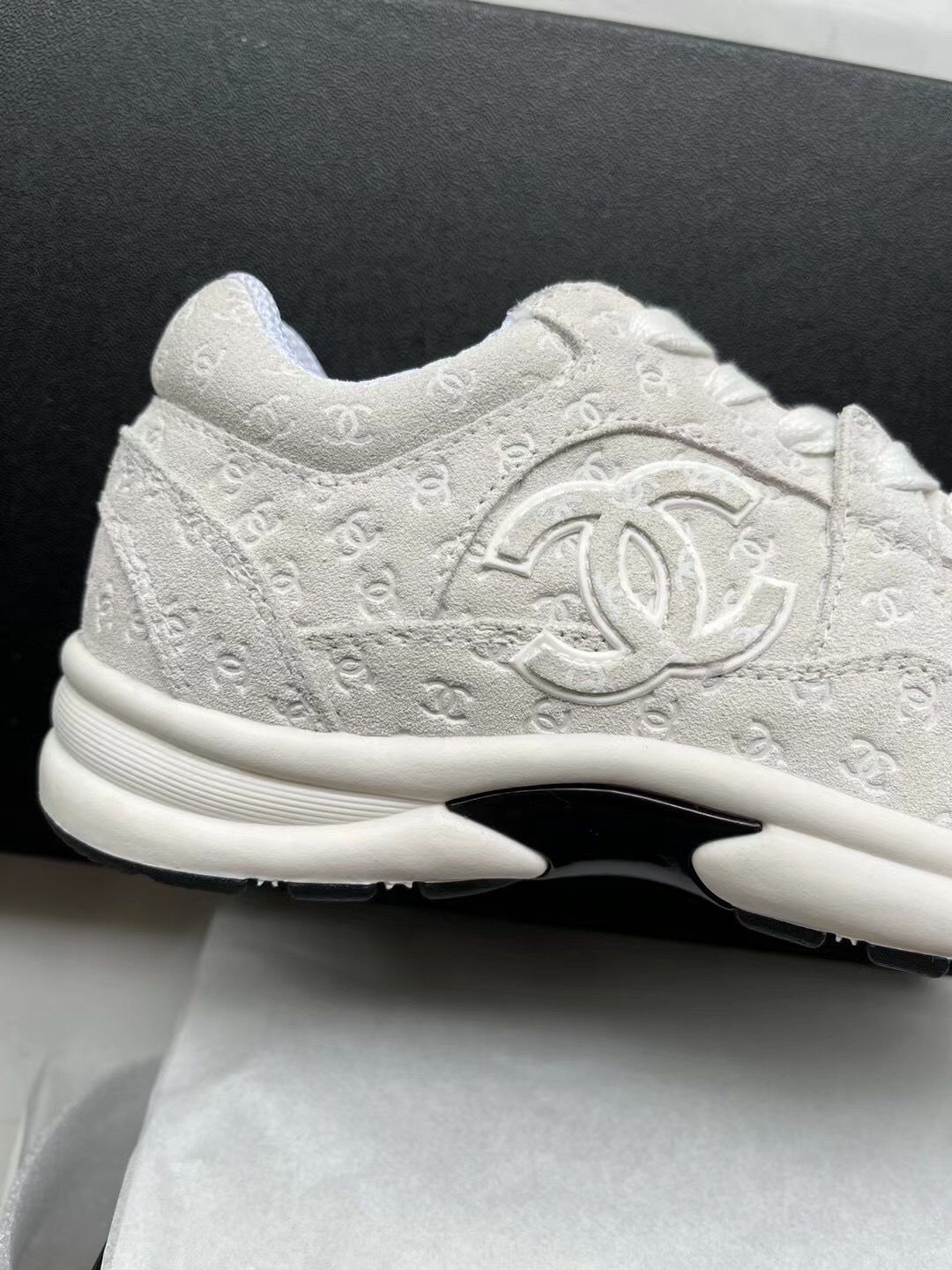 Black And White Panda Embossed Sneakers 0123121301