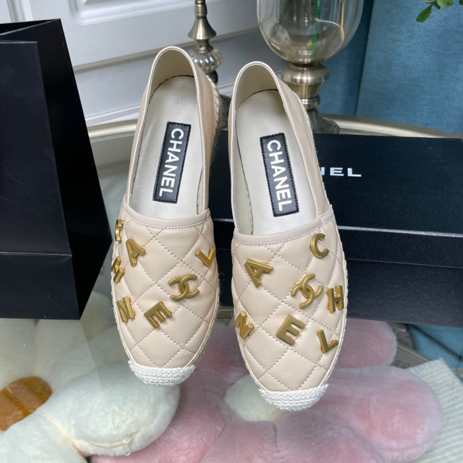 Diamond letter fisherman shoes XC1802382101