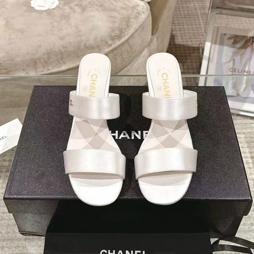 CNL Mary Jane exquisite pearl hot diamond combination high heels 1824061802