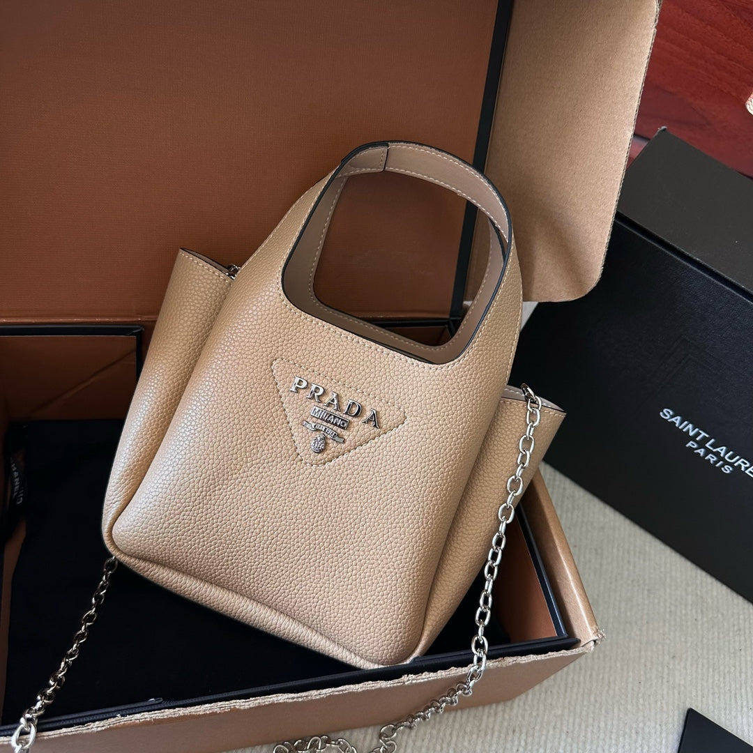 Fashion versatile handbag CWT10071341