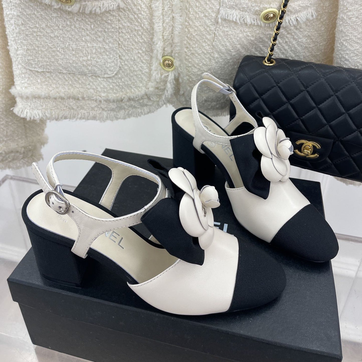 Fashion Versatile Camellia Thick Heels High Heels 1023120404