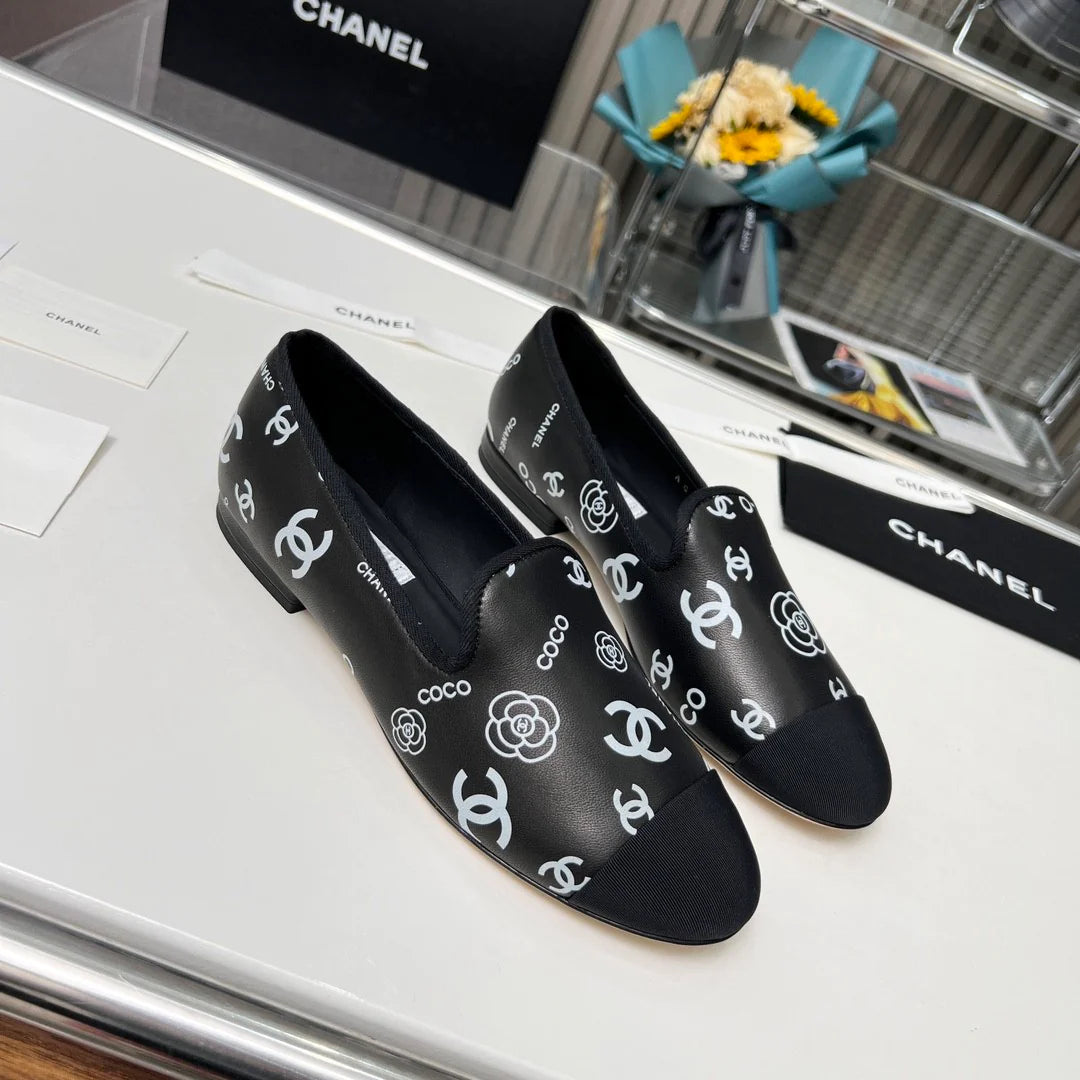 New fashionable and versatile leather loafers 1024031901