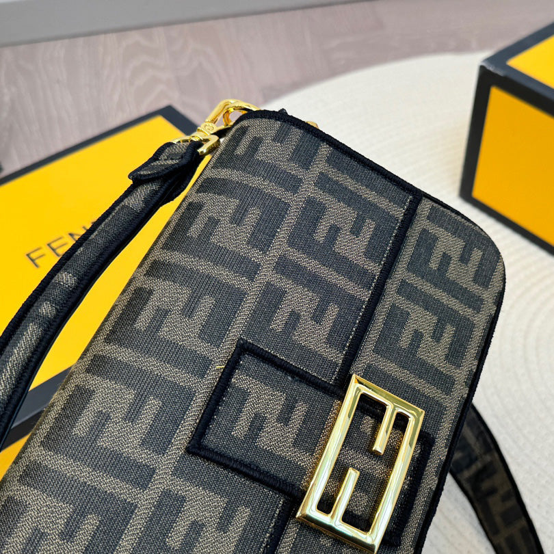 FD Baguette bag1824061110