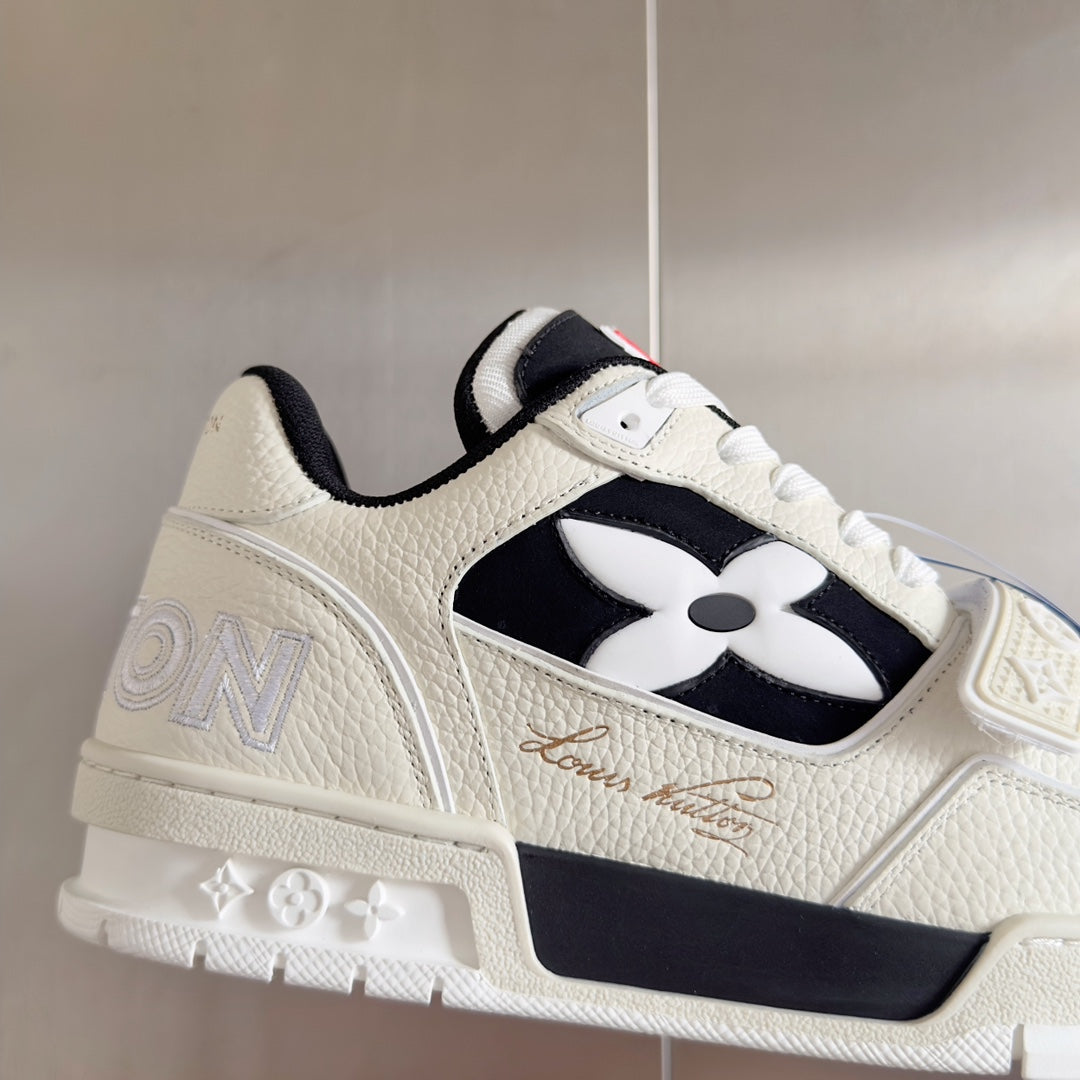 L Velcro Trainer Four-leaf Clover Sneakers 1824071004