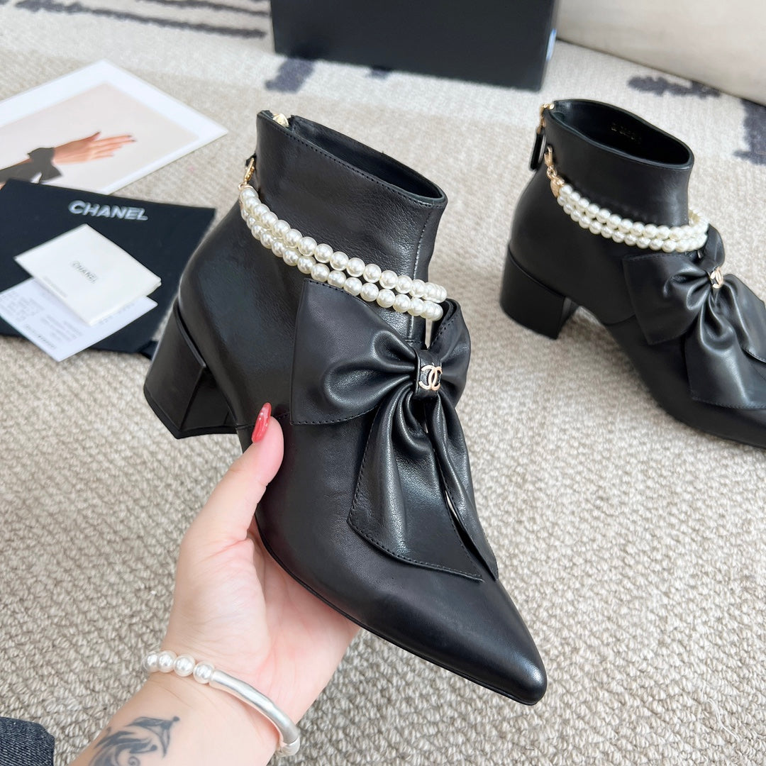 CNL Zip Pearl Booties 0724090506