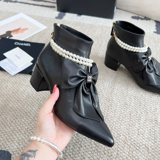 CNL Zip Pearl Booties 0724090506