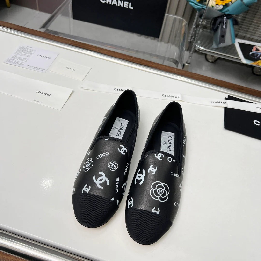 New fashionable and versatile leather loafers 1024031901