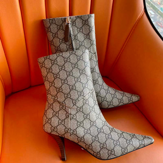 Autumn/Winter 2022 Women's ankle boots with high heels, cowhide print