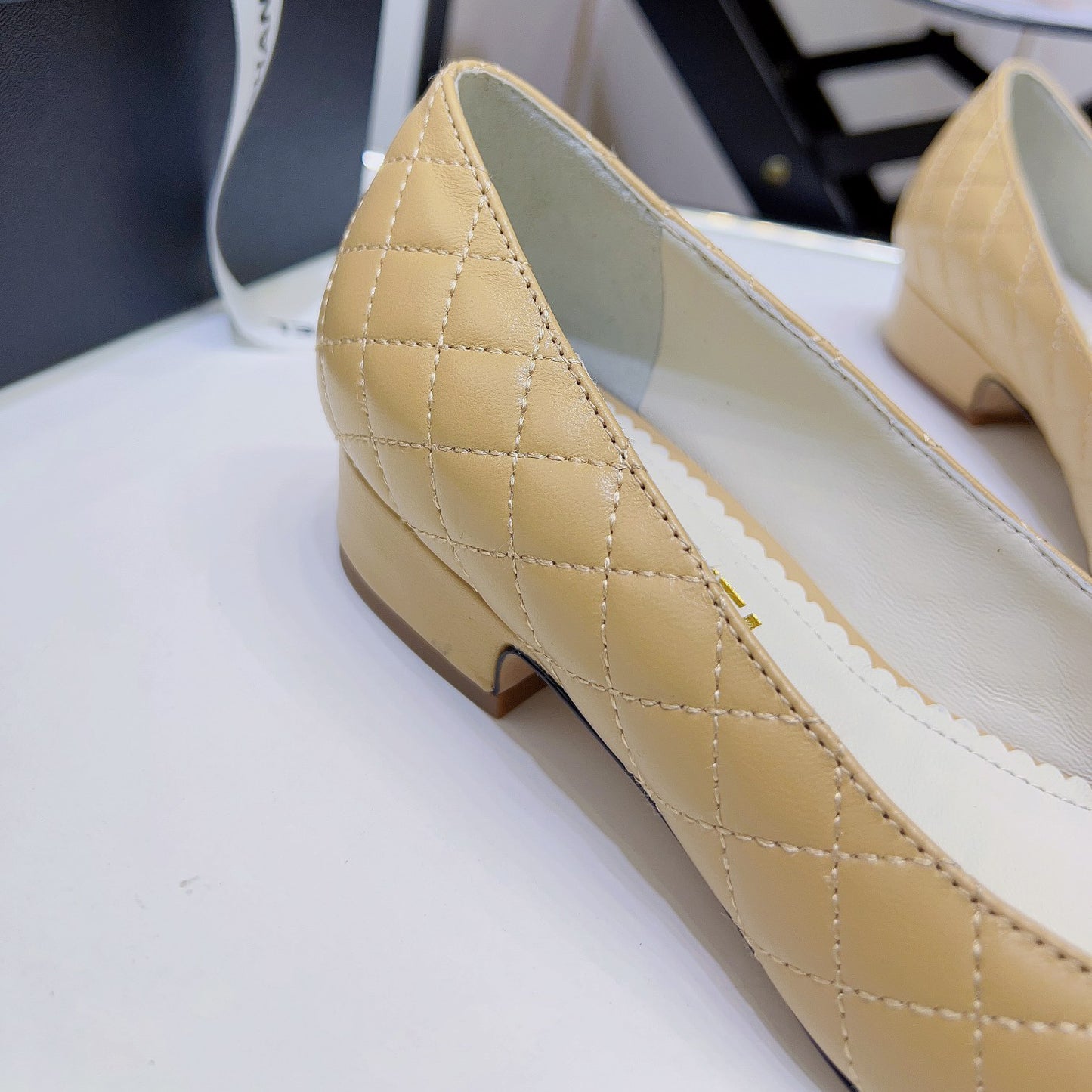 Pointed rhombus chain small high-heeled shoes XC16062302