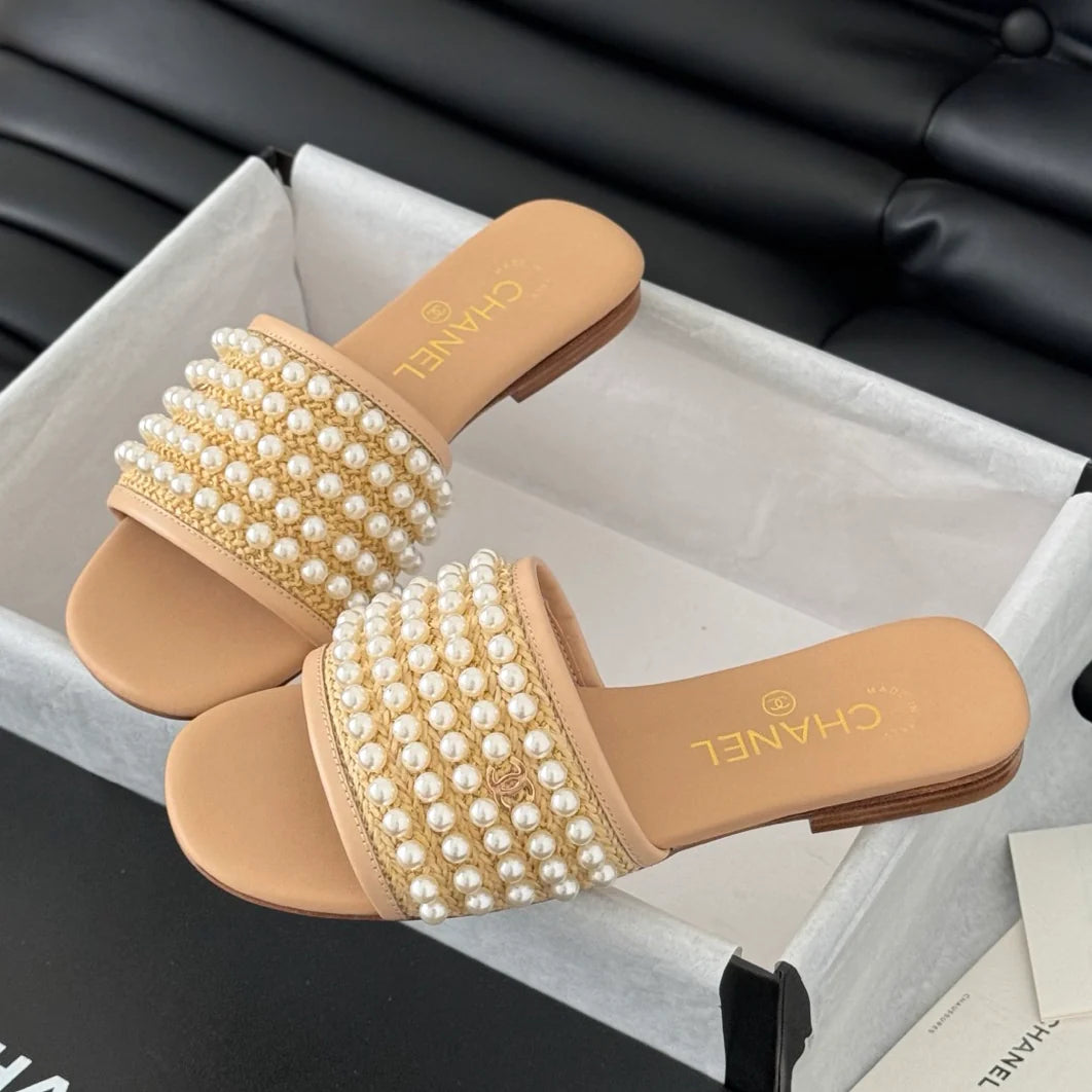 Haute Couture Pearl Collection Slippers 1025041701