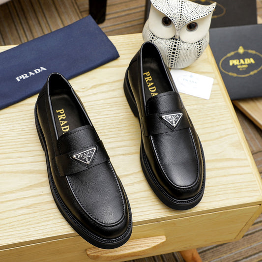 PR Triangle logo loafers 1824091310