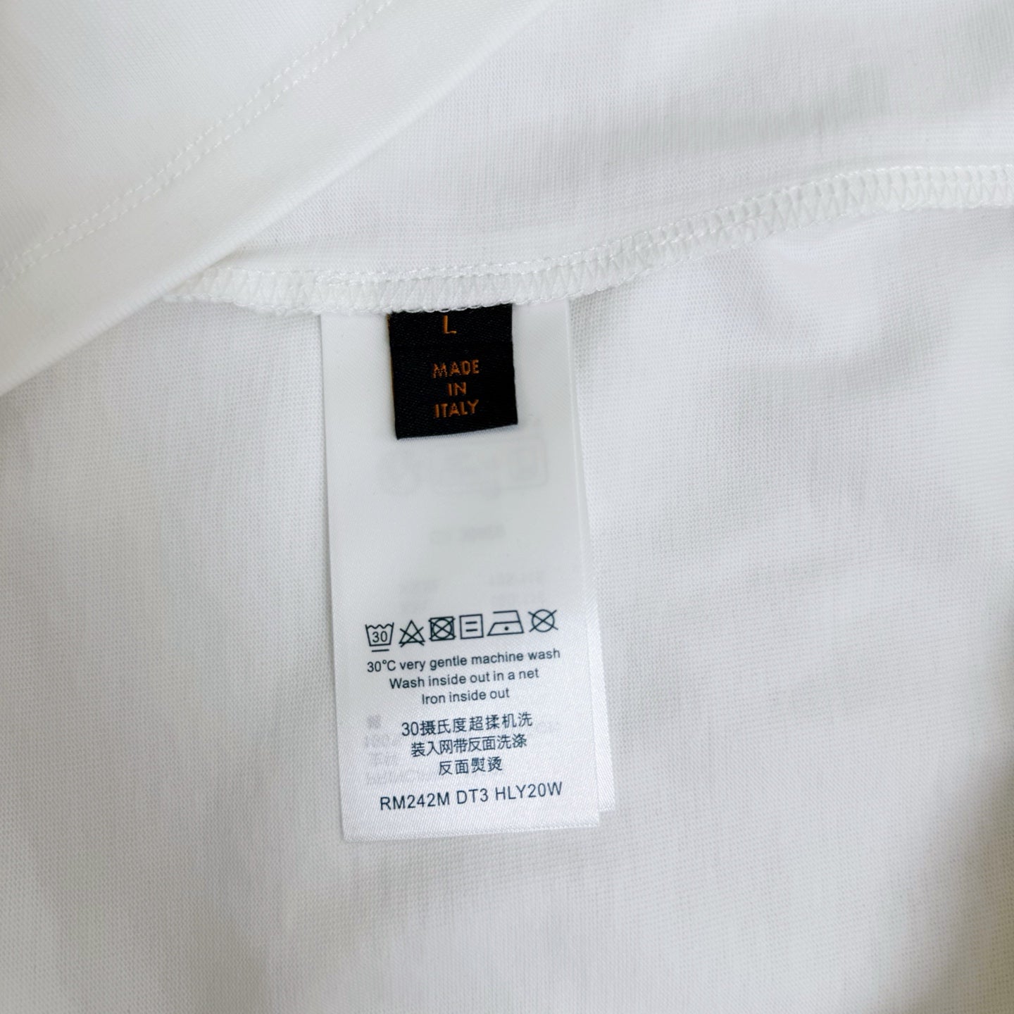 LV Embroidered leather logo T-shirt 1825042507