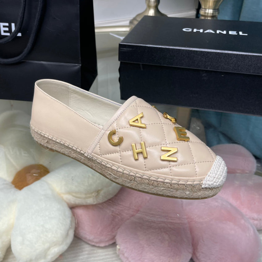 Diamond letter fisherman shoes XC1802382101