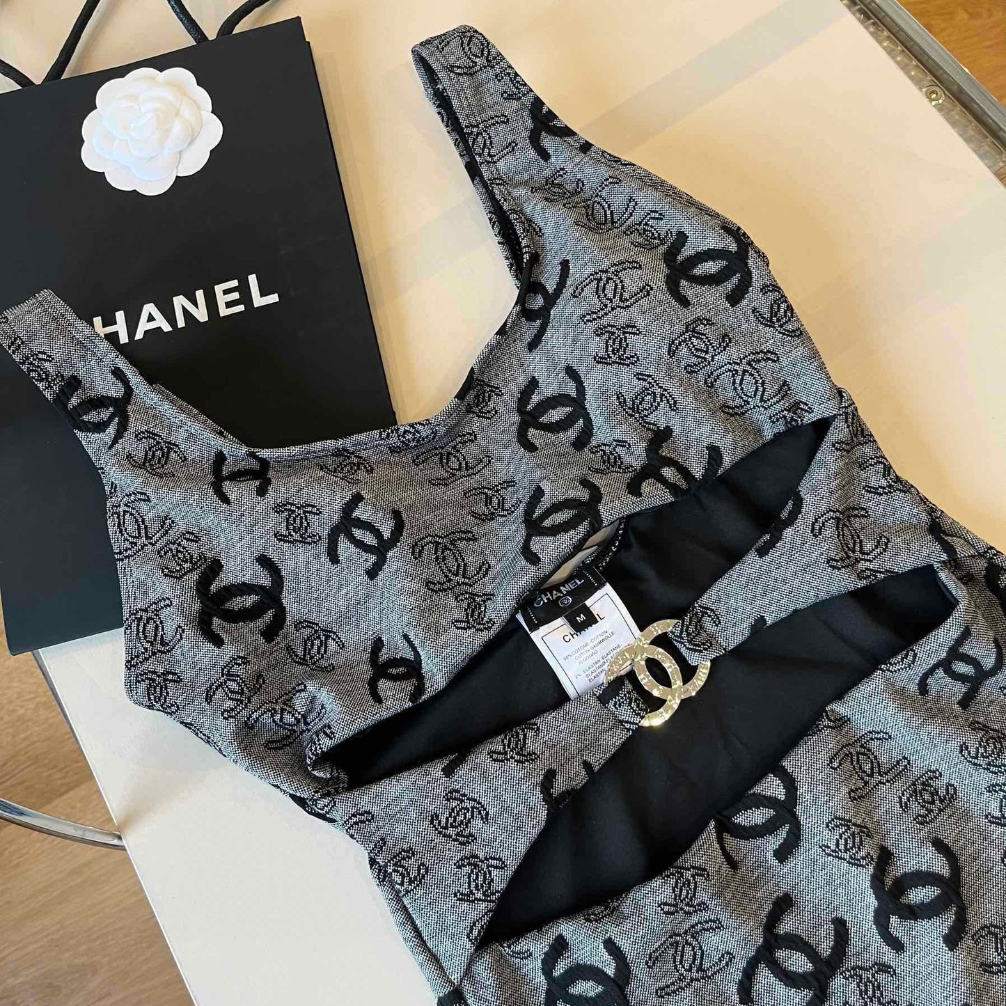 New fashionable one-piece swimming costume 1025042117