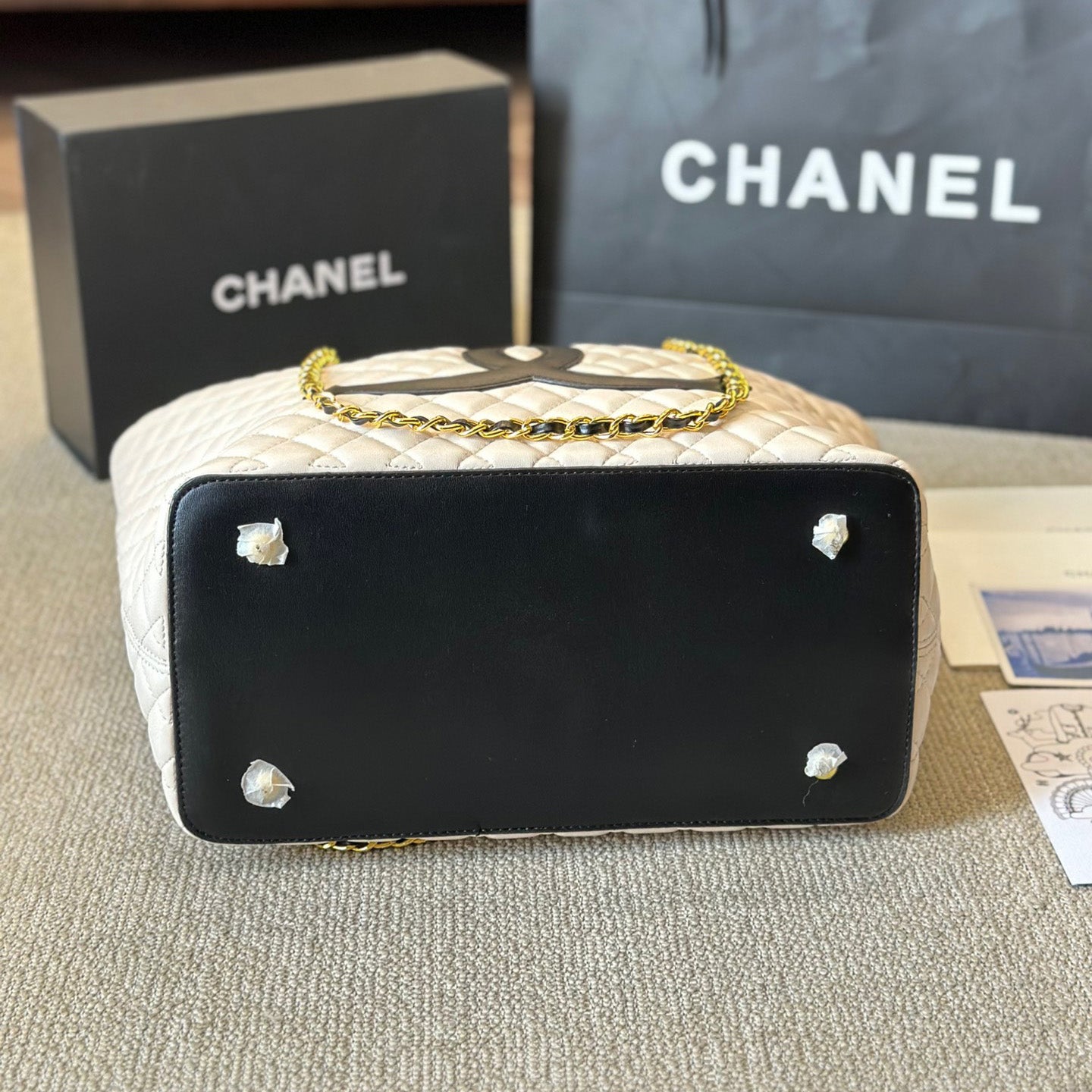 CNL rhombus shopping bag 1824061112