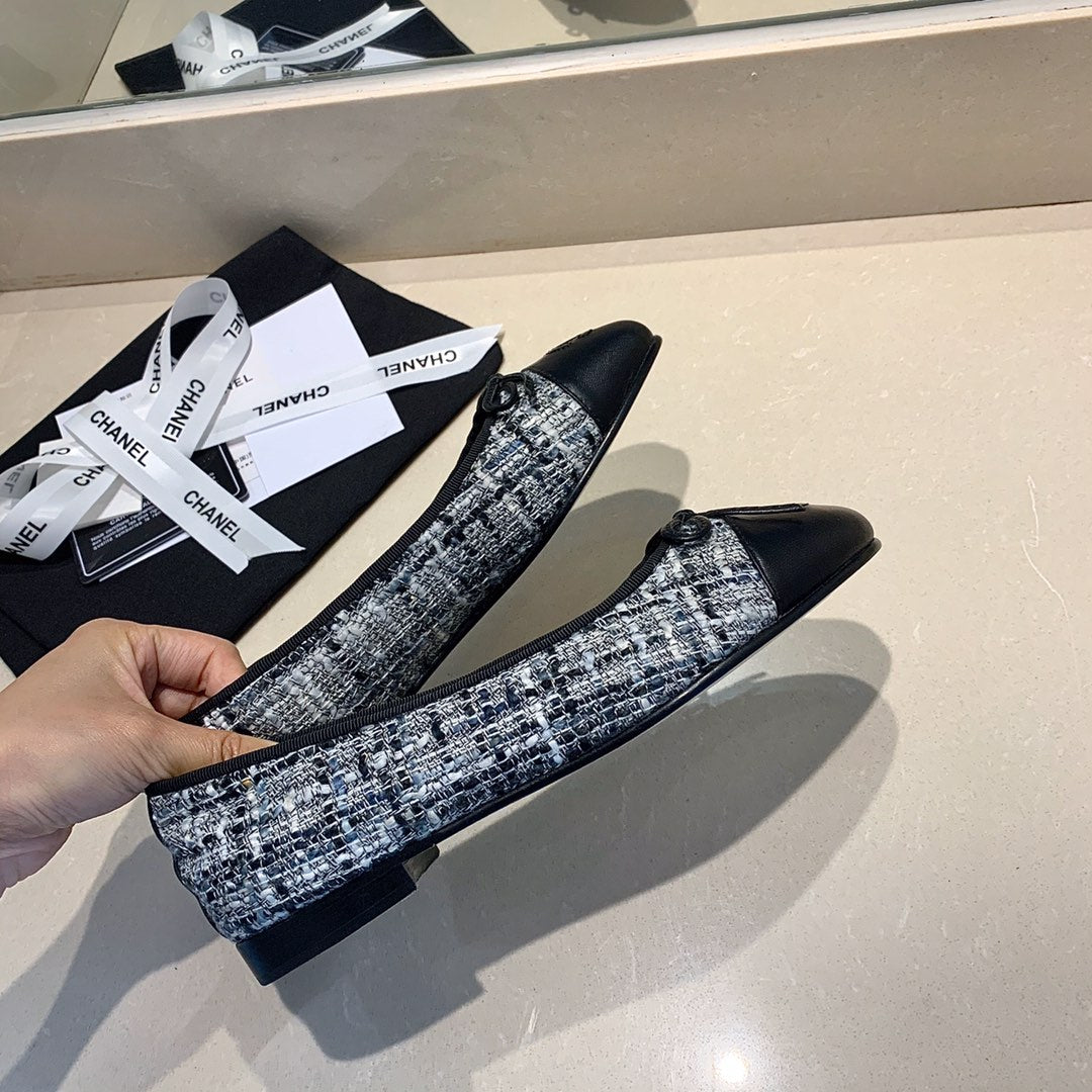 Classic comfortable flats 1824032302