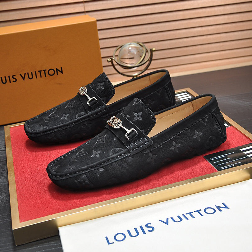 Horsehide Moccasin 1824070304